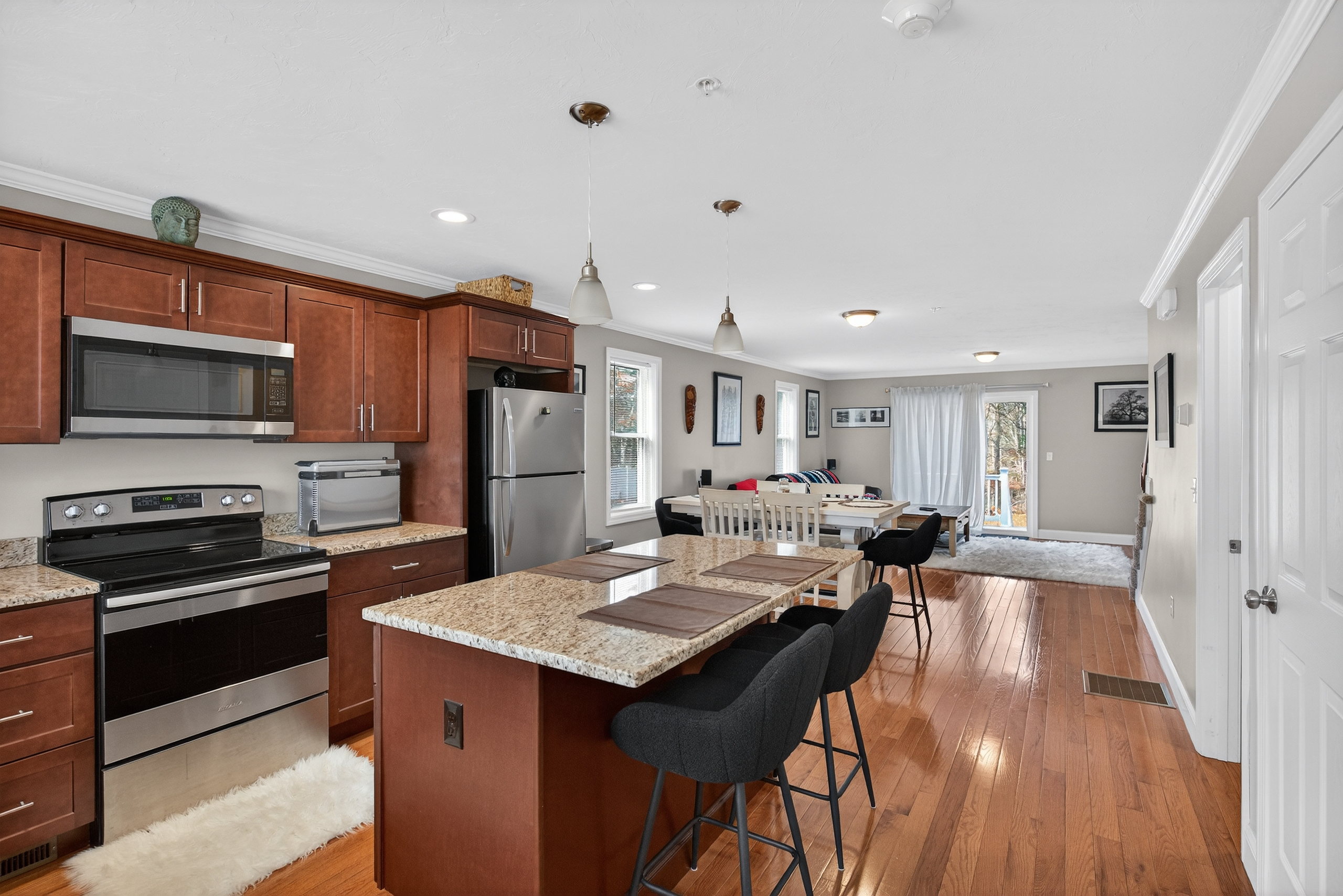 5 Twin Ponds Drive
